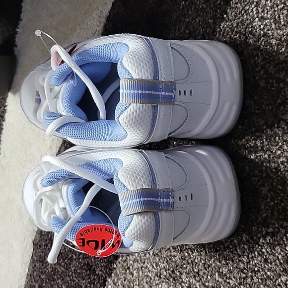 *HP* NEW Womens New Balance Sneakers Size 8D - Picture 5 of 7